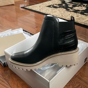 BRAND NEW Francesca’s boots size 8 *unworn*